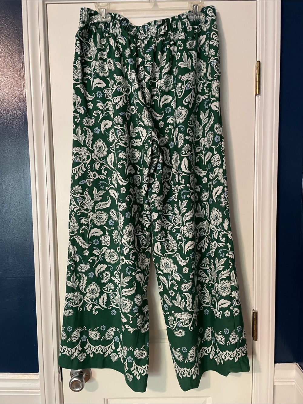 Green & White Floral Wide-Leg Pants - Picture 2 of 5